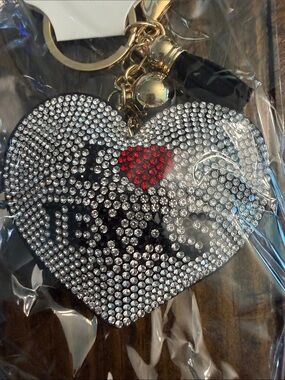 Fashion Jewelry Silver Rhinestone Heart ‘I Love Texas’ Keychain Charm w/Tassel